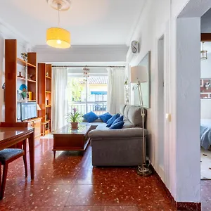 https://apartamento-triana-los-remedios.es-andalucia.com